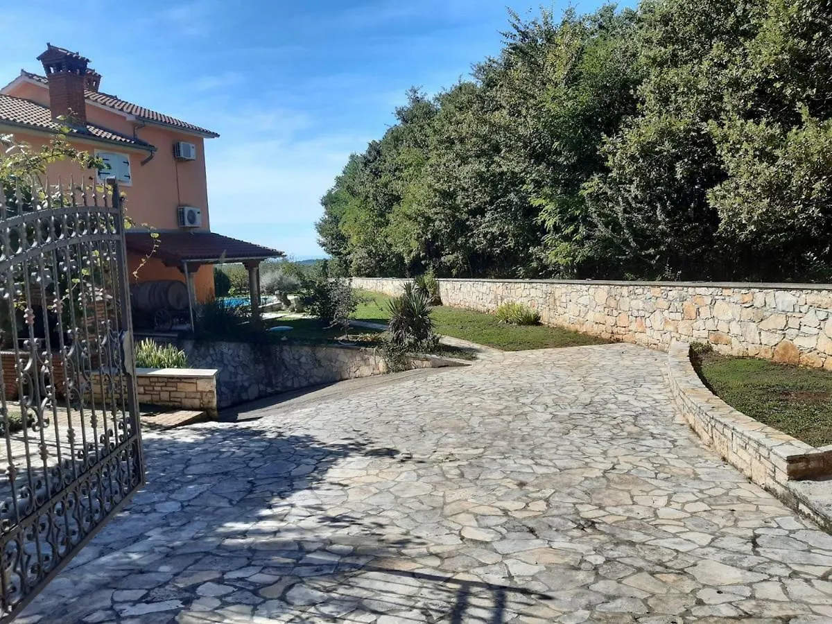 Apartment Villa Brig Tinjan Croatia