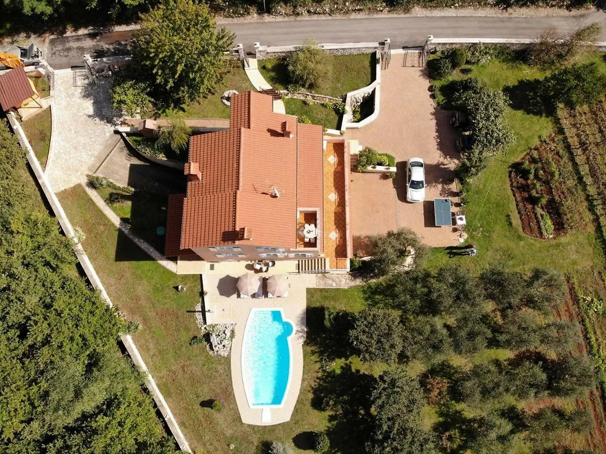 Apartment Villa Brig Tinjan