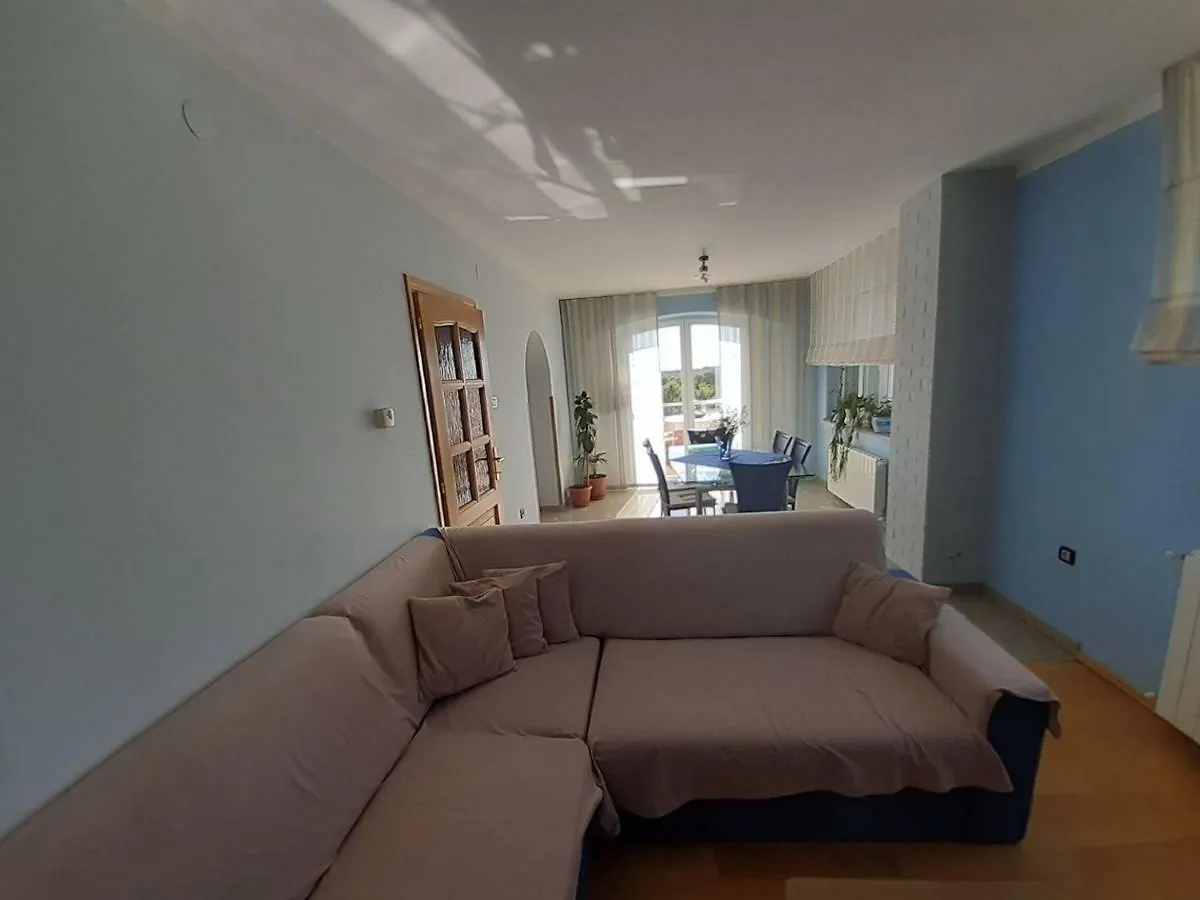 Apartment Villa Brig Tinjan