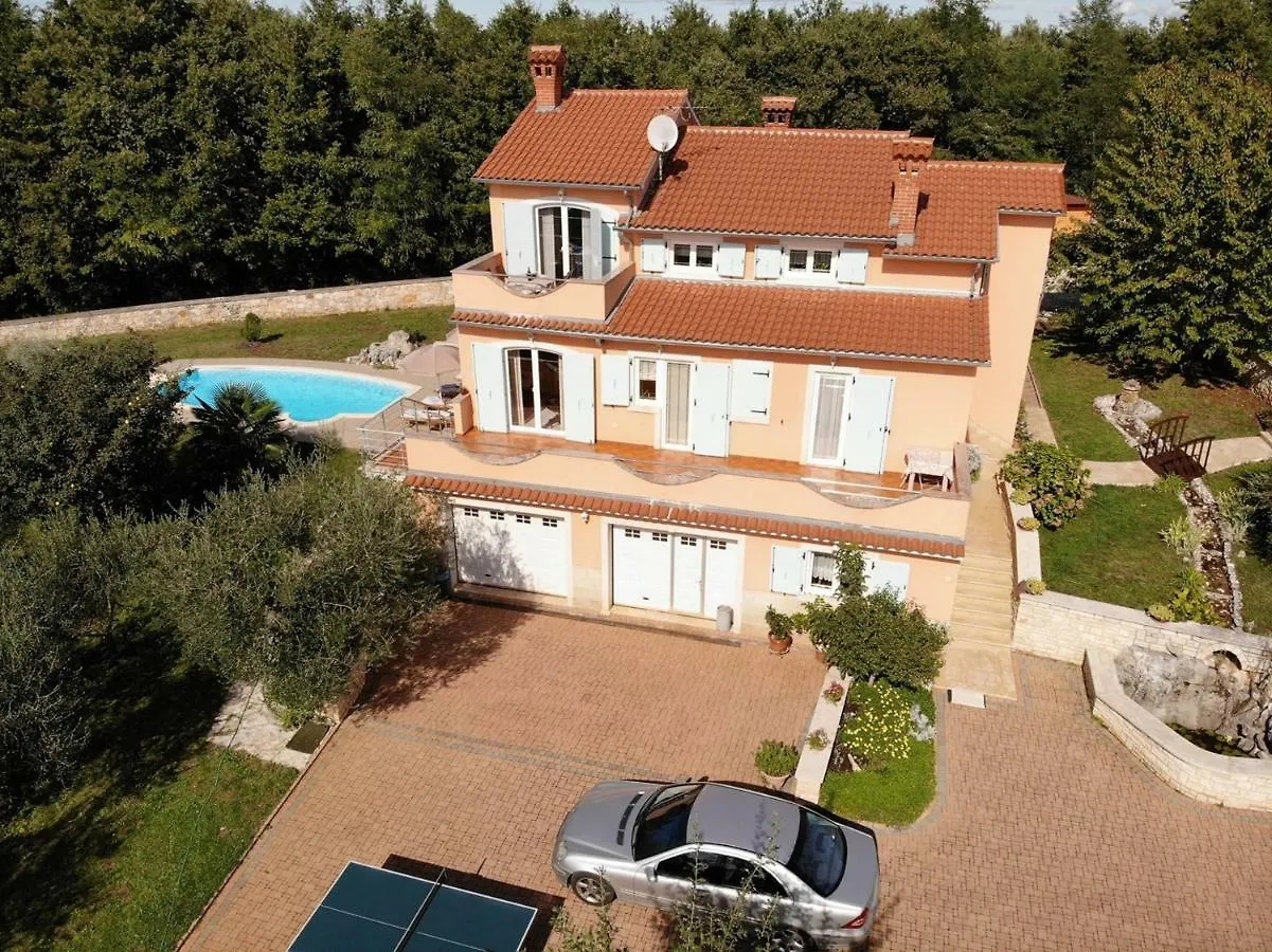 Apartment Villa Brig Tinjan 0*,  Croatia